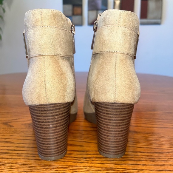 Anne Klein Rina Stacked Heel Dress Booties Size 7 - Picture 9 of 14